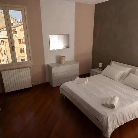 Casa Emanuela - In The Heart Of * Carpi